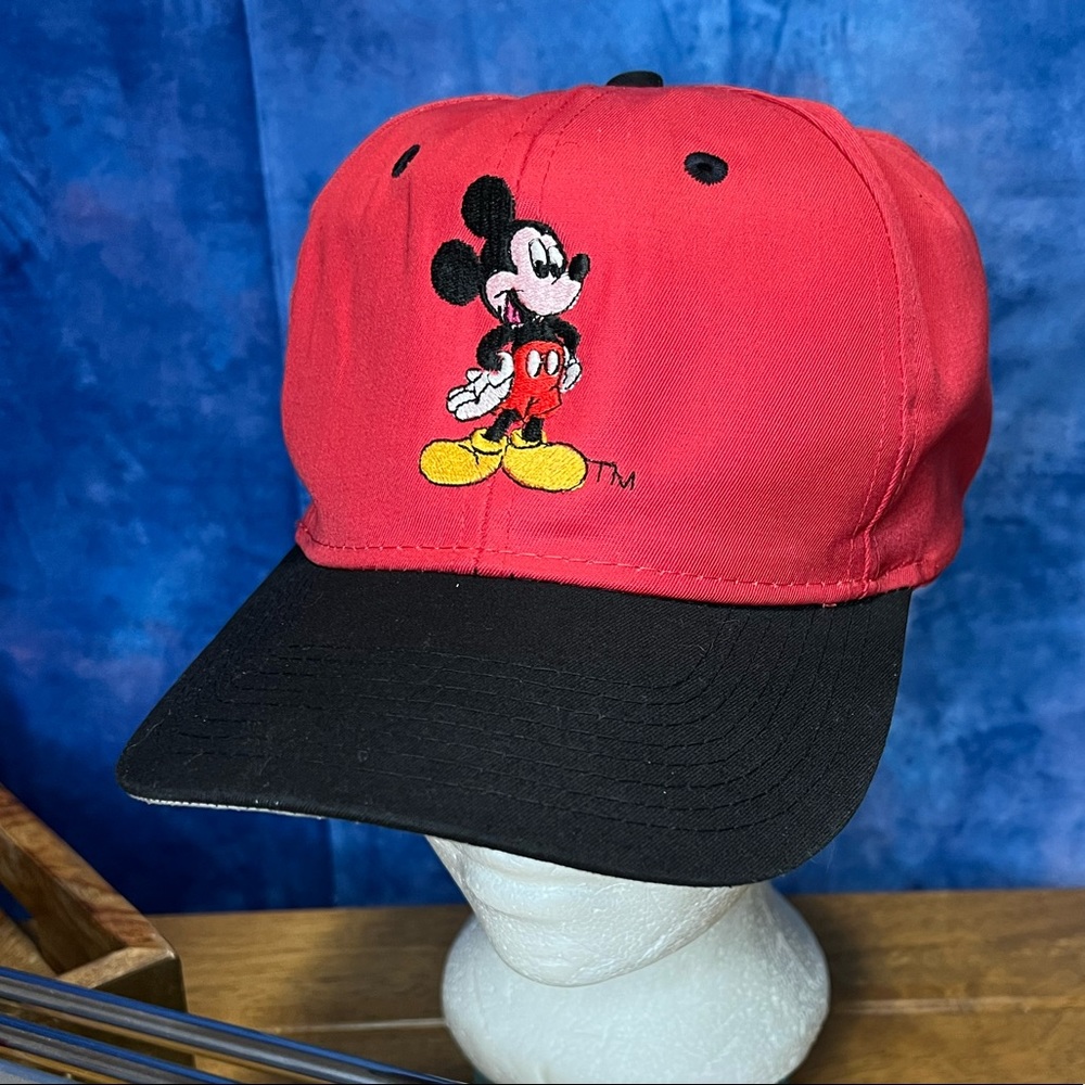 Micky Mouse hat red and black